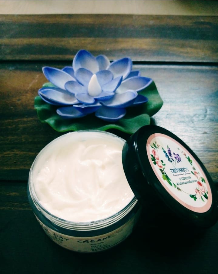 Anti ageing day cream (70 grms)